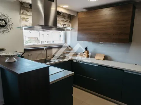 Izdavanje, četvorosoban stan, 120m², Lipov gaj, Novi Sad Sve Podlokacije - image 2