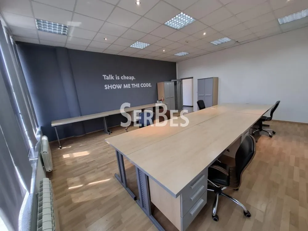 Sale, office space, 736m², Salajka, Novi Sad Sve Podlokacije