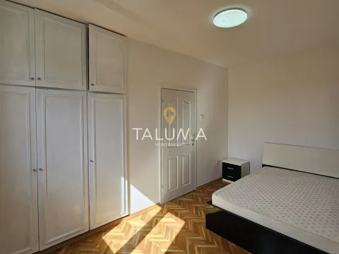 Izdavanje, kuća, 250m², Zagorič, Podgorica - image 8