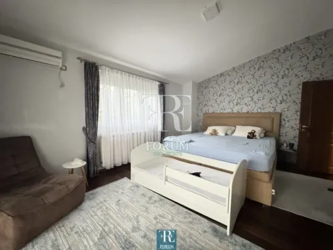 Sale, house, 175m², Podgorica, Crna Gora - image 11