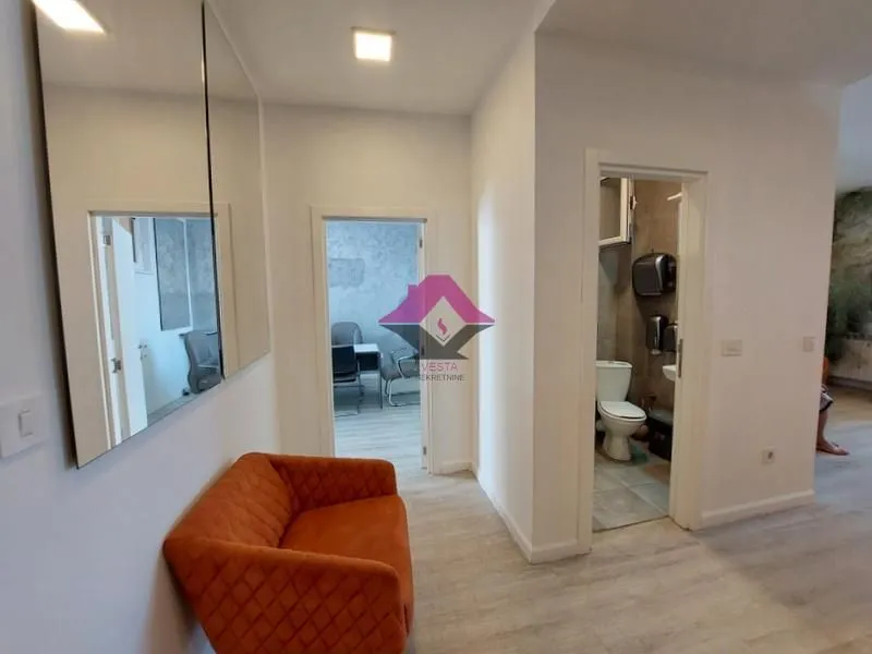 Prodaja, četvorosoban stan, 118m², Đeram Pijaca, Beograd
