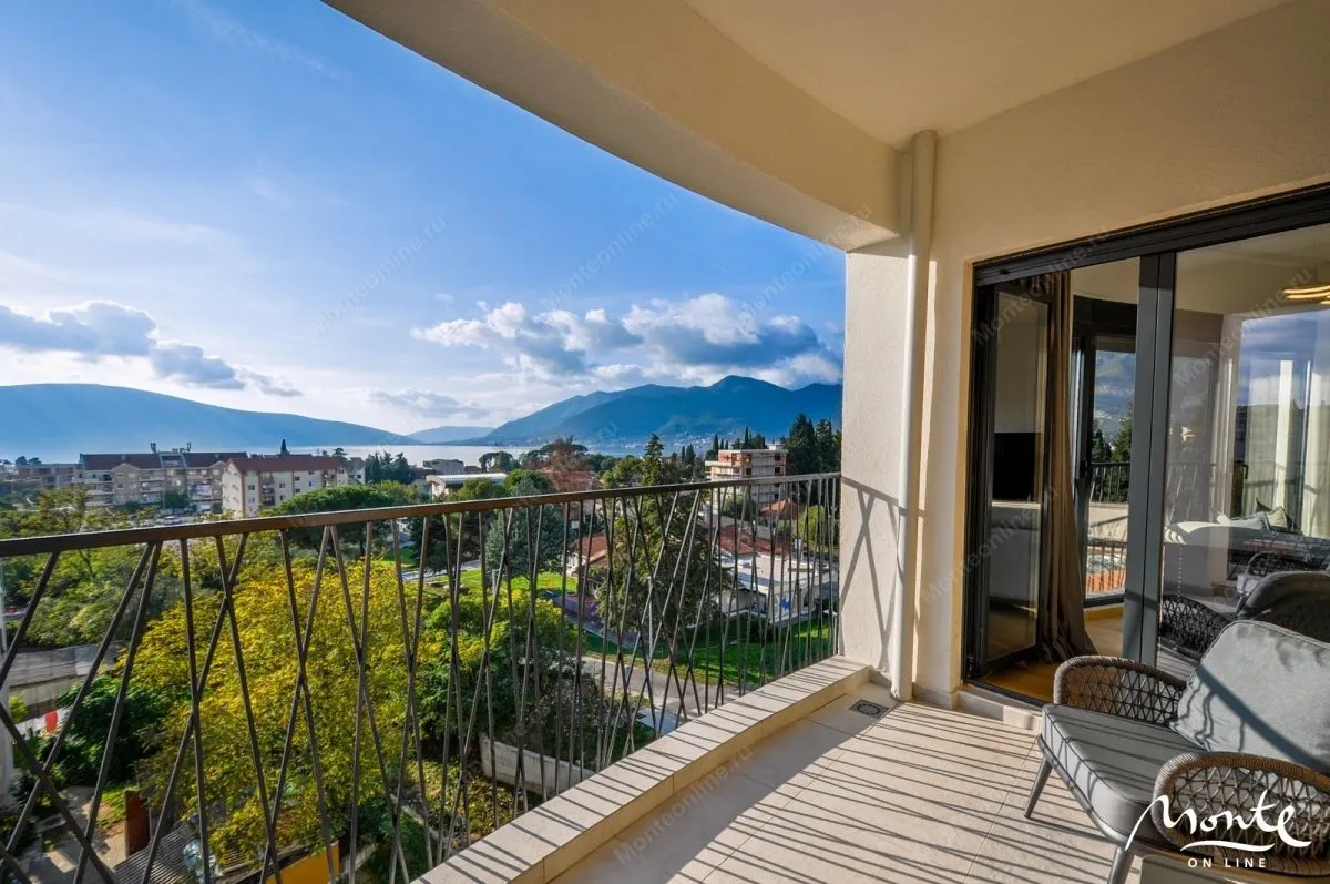 Prodaja, dvosoban stan, 73m², Tivat, Crna Gora