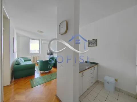 Izdavanje, jednosoban stan, 35m², Bulevar Oslobodjenja, Novi Sad Sve Podlokacije - image 7