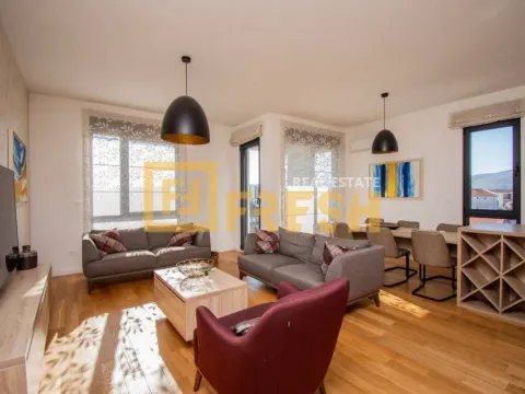 Izdavanje, trosoban stan, 95m², City Kvart, Podgorica - image 15