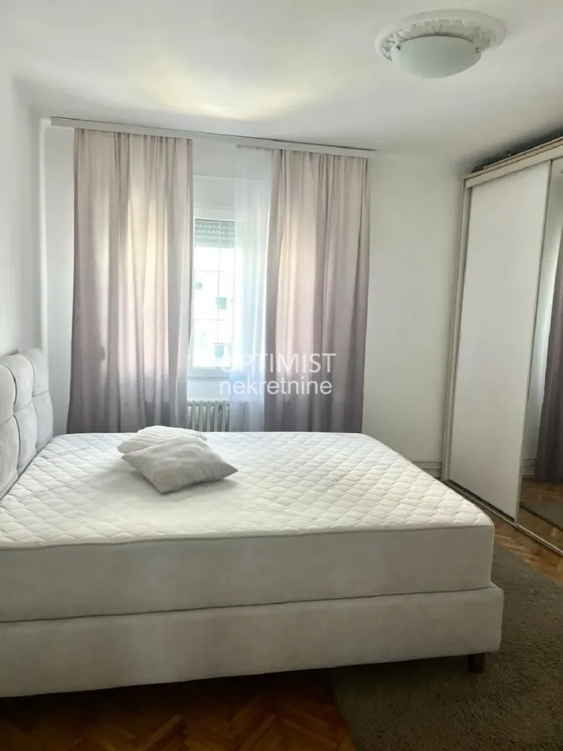 Izdavanje, trosoban stan, 55m², Botanička Bašta, Palilula Sve Podlokacije