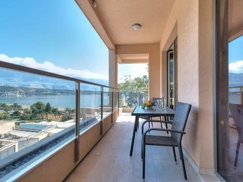 Sale, two bedroom apartment, 92m², Bečići, Budva - image 14