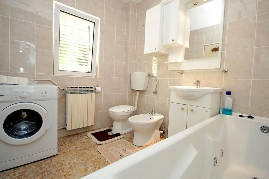 Sale, house, 170m², Reževići, Budva