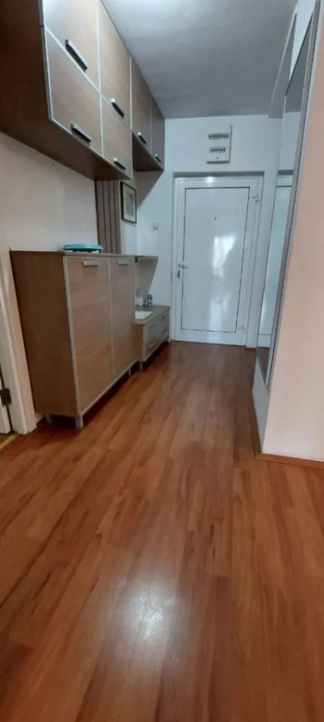 Prodaja, četvorosoban stan, 100m², Adok, Budva