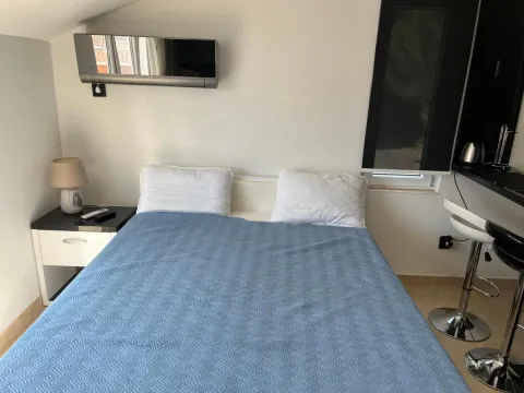 Izdavanje, garsonjera, 25m², Petrovac, Budva - image 7