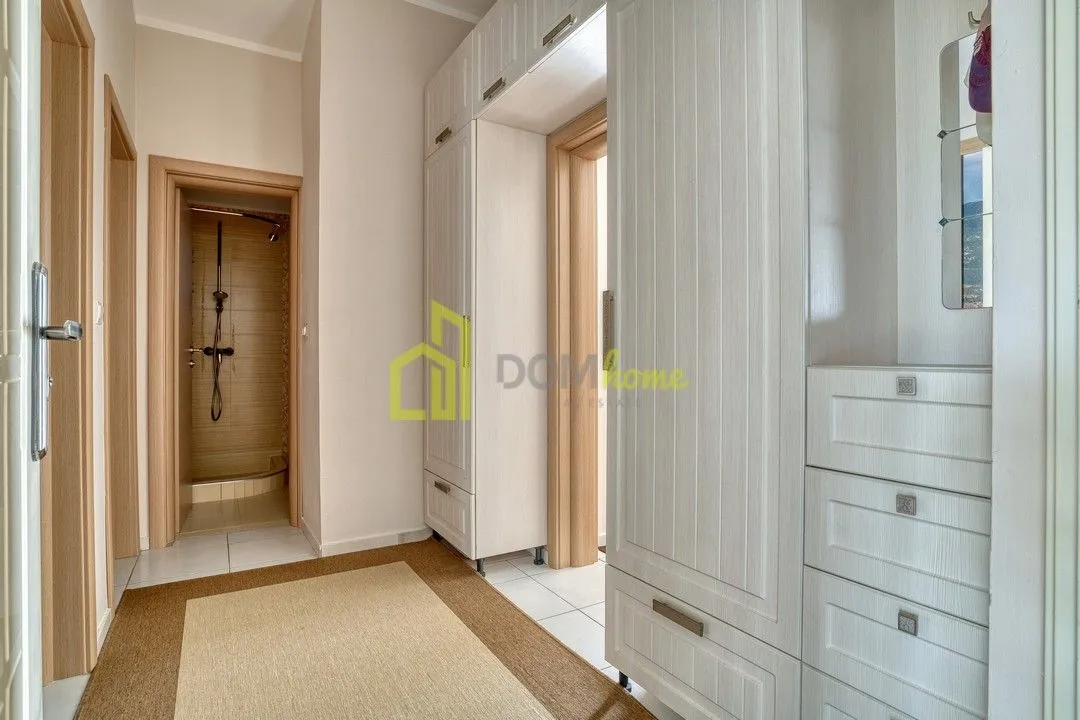 Prodaja, dvosoban stan, 75m², Seoce, Budva