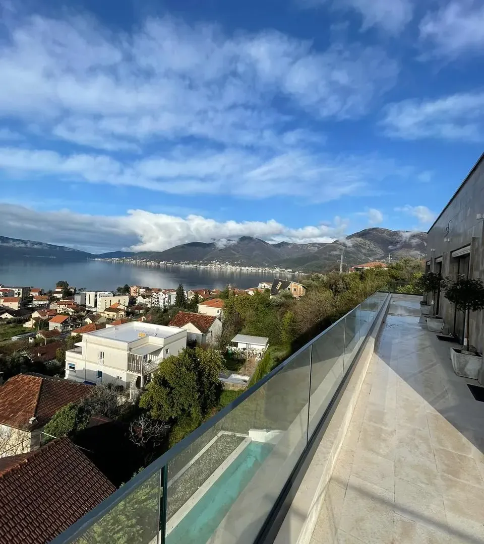 Rent, two bedroom apartment, 159m², Donja Lastva, Tivat