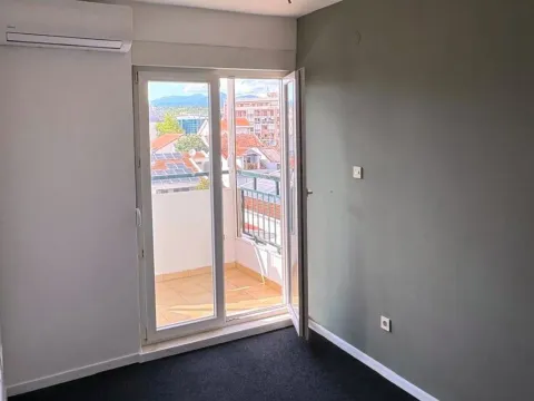 Rent, apartment, 39m², Stari Aerodrom, Podgorica