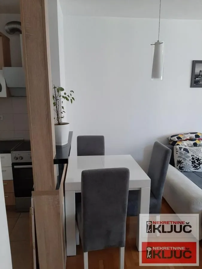 Izdavanje, jednosoban stan, 45m², Sajmište, Novi Sad