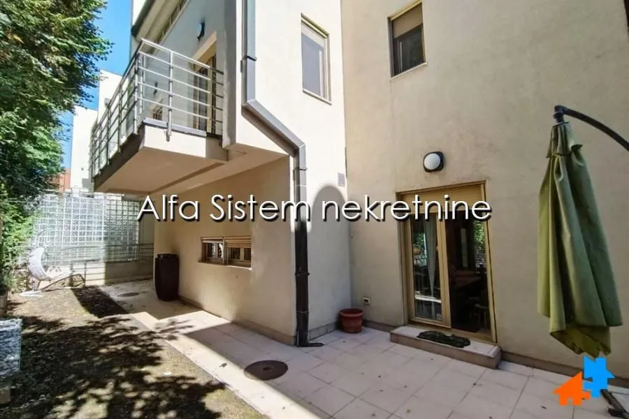 Rent, house, 320m², Savski Venac, Beograd