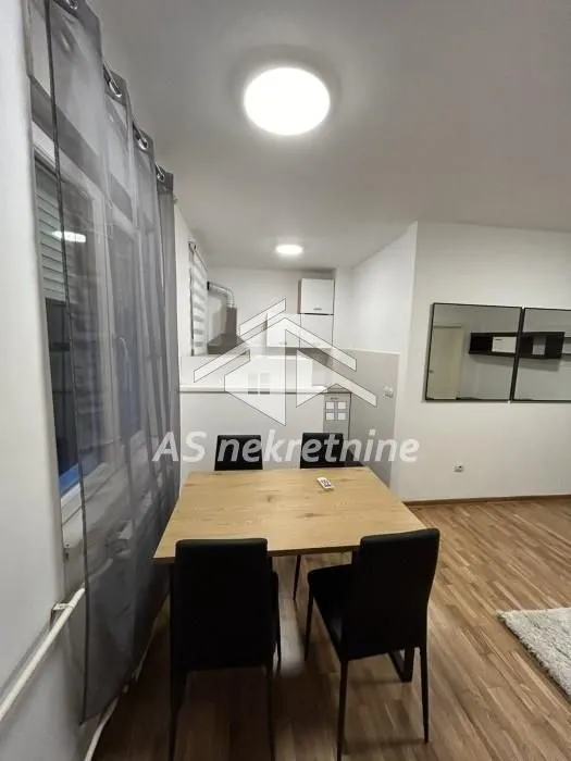 Izdavanje, dvosoban stan, 48m², Cvetkova Pijaca, Zvezdara Sve Podlokacije