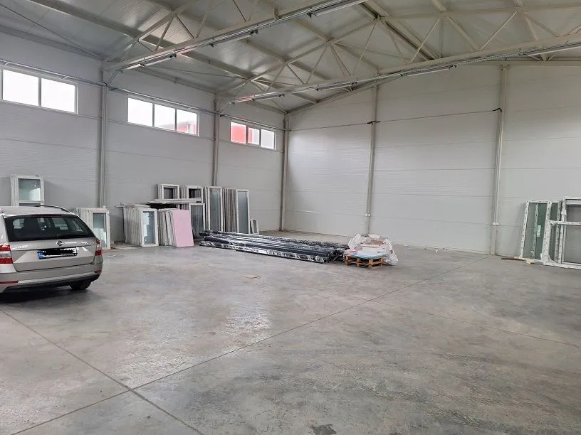 Rent, office space, 300m², Zrenjanin, Srbija