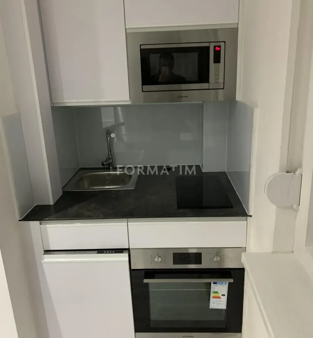 Izdavanje, dvosoban stan, 60m², Poštanska Štedionica, Palilula Sve Podlokacije