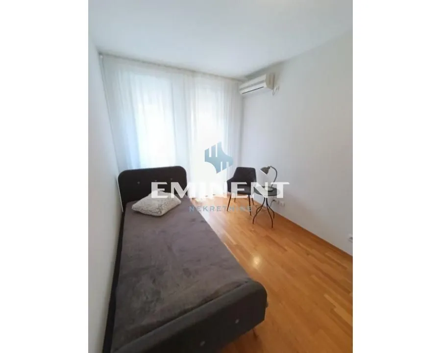 Prodaja, trosoban stan, 81m², Ada, Beograd