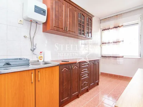 Izdavanje, jednosoban stan, 56m², Stara Varoš, Podgorica - image 5