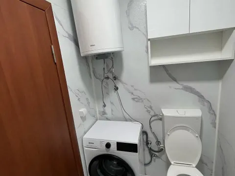 Izdavanje, jednosoban stan, 40m², City Kvart, Podgorica - image 15