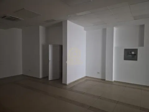 Rent, office space, 245m², Erdoglija, Kragujevac - image 3