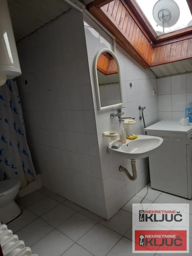 Izdavanje, dvosoban stan, 63m², Podbara, Novi Sad Sve Podlokacije