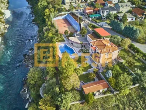 Prodaja, kuća, 300m², Zagorič, Podgorica - image 52