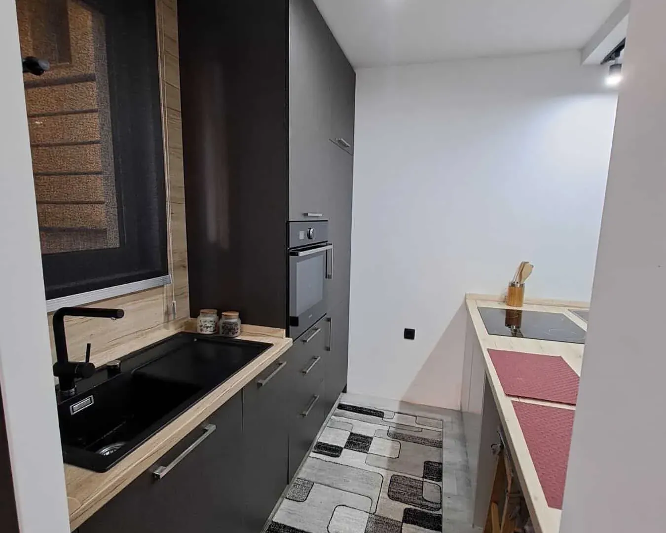 Izdavanje, jednosoban stan, 40m², Bečići, Budva