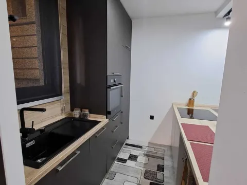 Rent, one bedroom apartment, 40m², Bečići, Budva - image 6