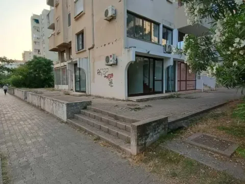 Prodaja, poslovni prostor, 35m², Bar, Crna Gora - image 12