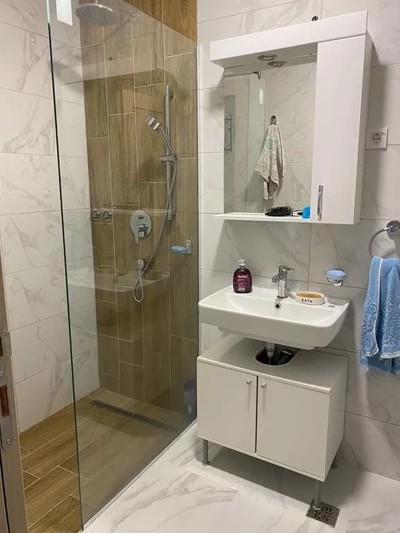 Izdavanje, jednosoban stan, 47m², Zabjelo, Podgorica