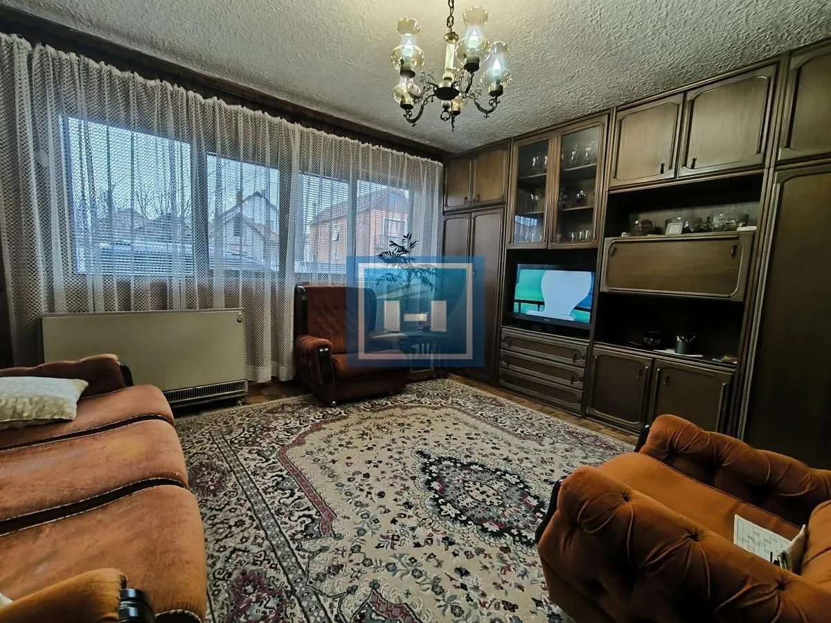 Sale, house, 291m², Ćuprija, Srbija