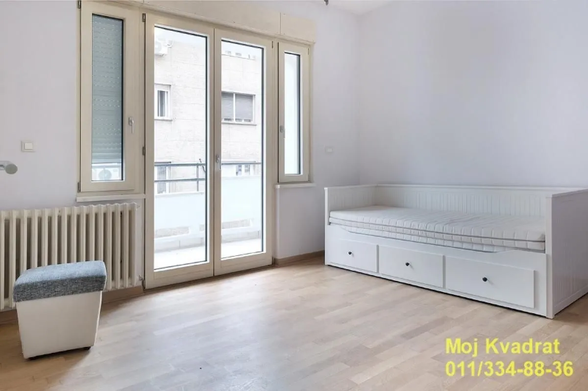 Prodaja, četvorosoban stan, 105m², Vračar Sve Podlokacije, Beograd
