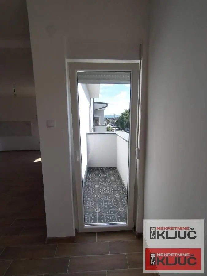 Prodaja, stan, 110m², Veternik, Novi Sad Sve Podlokacije