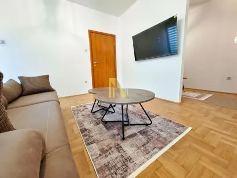 Rent, two bedroom apartment, 60m², Grbavica, Novi Sad Sve Podlokacije - image 5