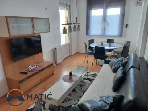 Izdavanje, jednosoban stan, 42m², Grbavica, Novi Sad Sve Podlokacije