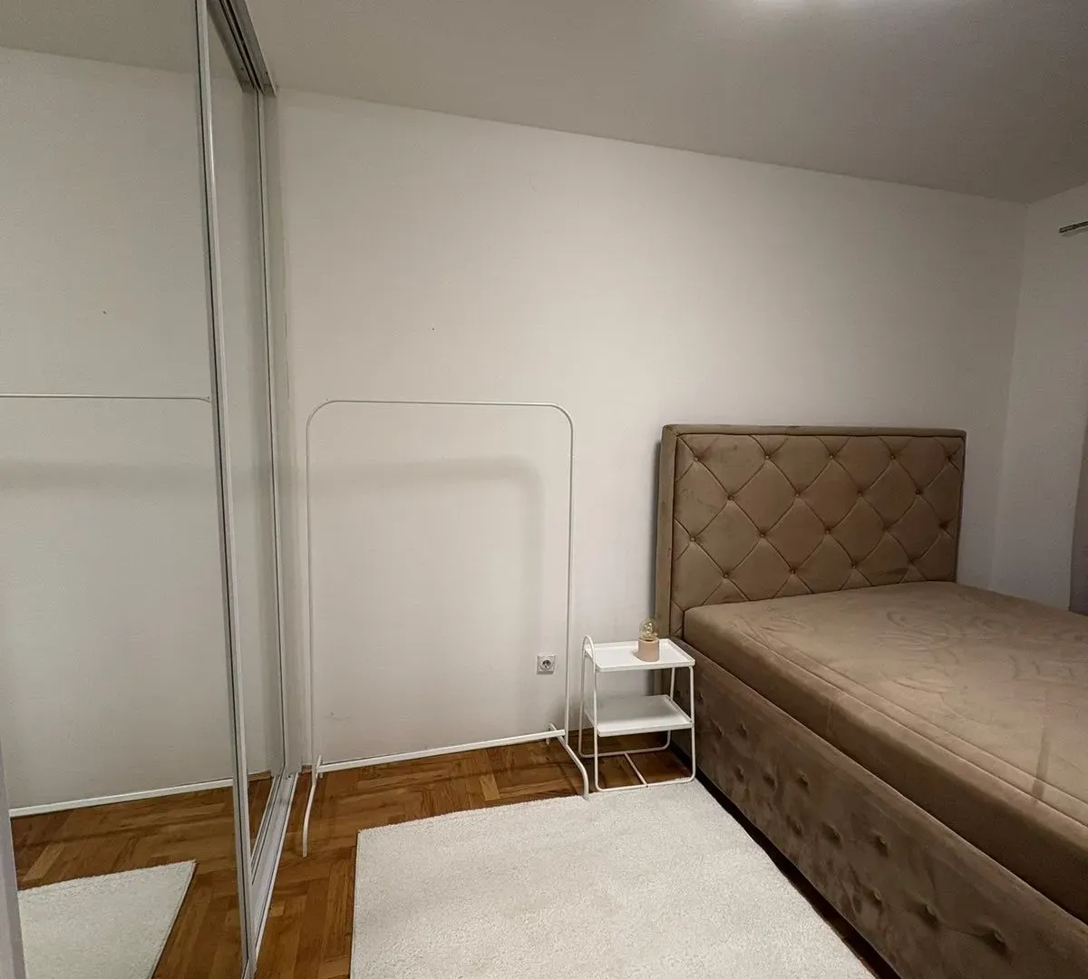 Rent, one bedroom apartment, 44m², Malo Brdo, Podgorica