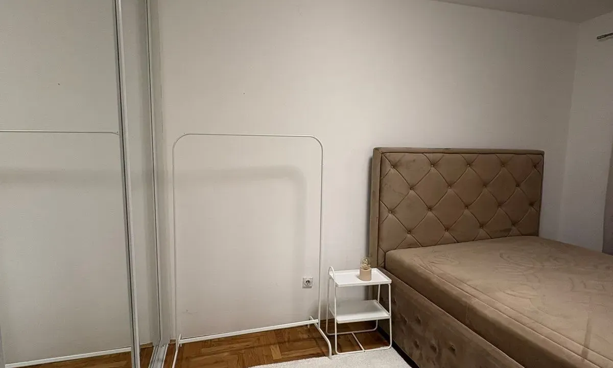 Rent, one bedroom apartment, 44m², Malo Brdo, Podgorica