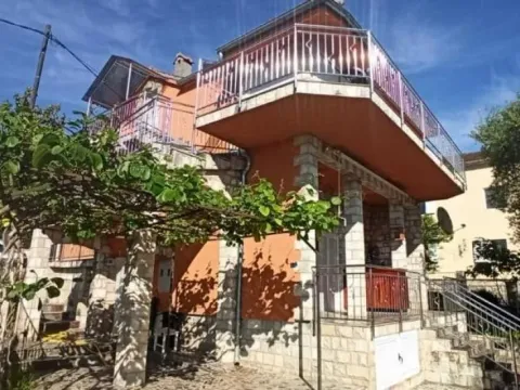 Sale, house, 194m², Tivat, Crna Gora