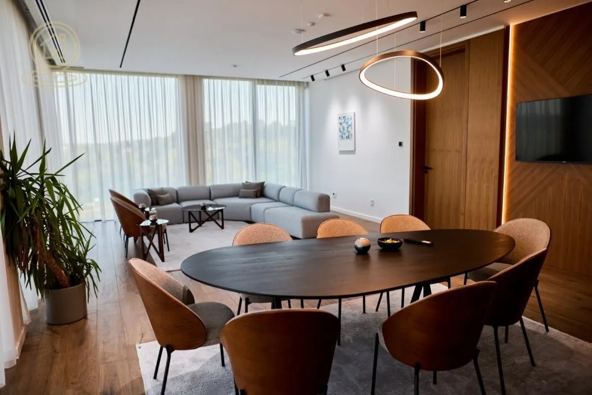 Rent, office space, 570m², Petrovaradin, Novi Sad