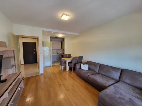 Izdavanje, stan, 95m², Preko Morače, Podgorica