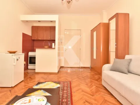 Rent, studio apartment, 35m², Centar, Podgorica - image 3