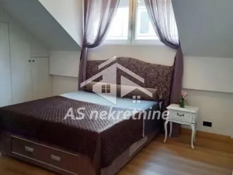 Izdavanje, četvorosoban stan, 120m², Senjak, Beograd - image 9