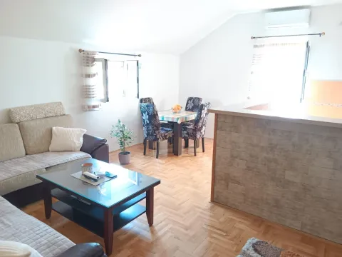 Rent, two bedroom apartment, 80m², Masline, Podgorica - image 3