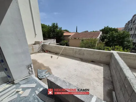 Prodaja, jednosoban stan, 42m², Podkošljun, Budva - image 9