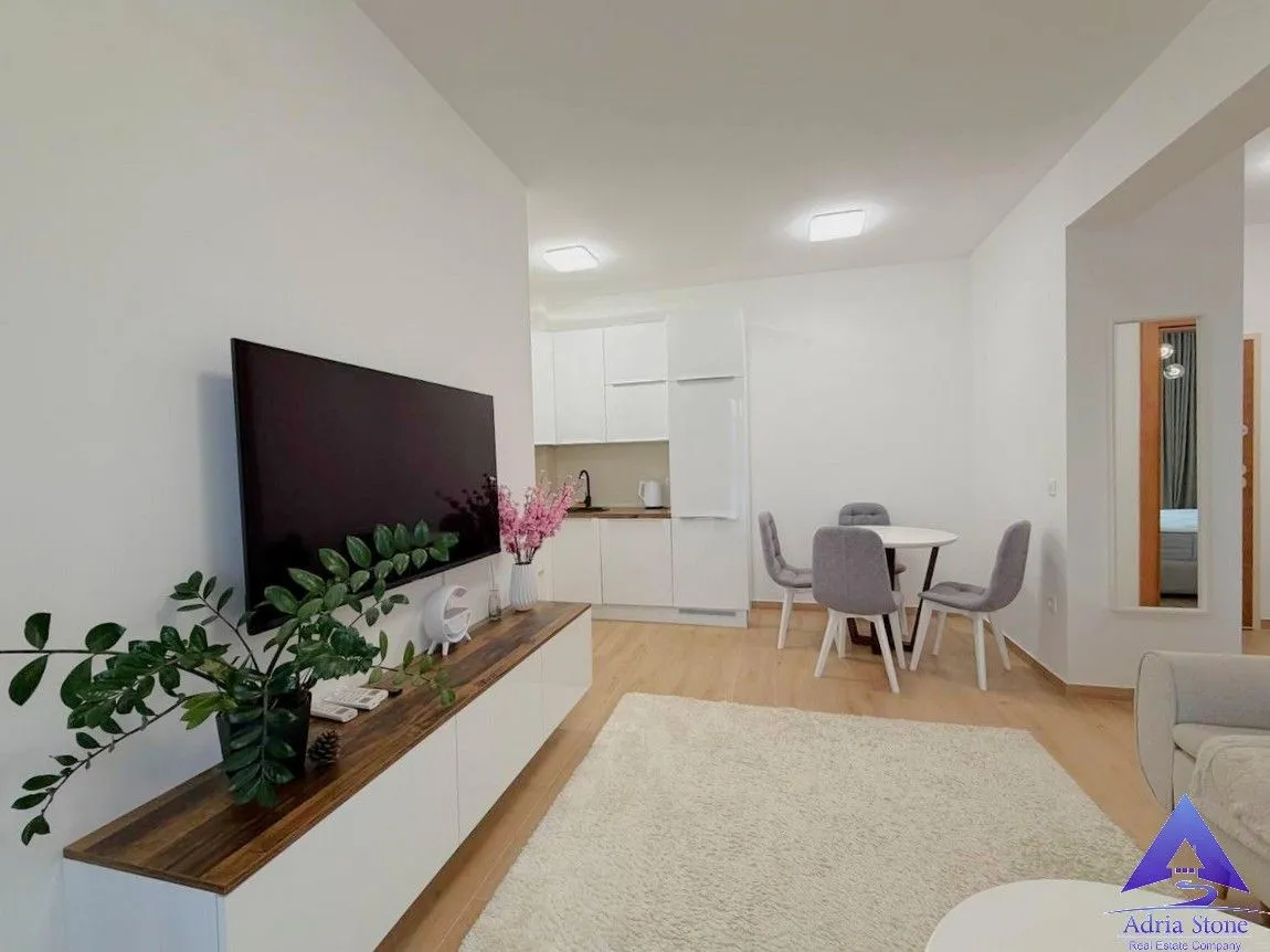 Sale, two bedroom apartment, 54m², Komoševina, Budva