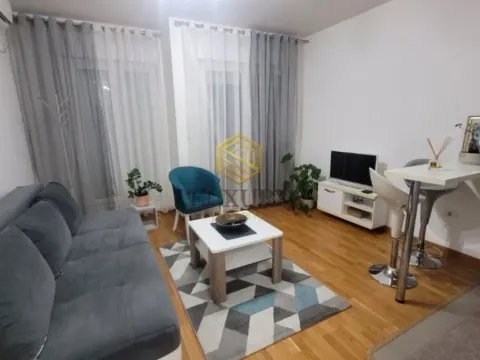 Izdavanje, garsonjera, 27m², City Kvart, Podgorica - image 1