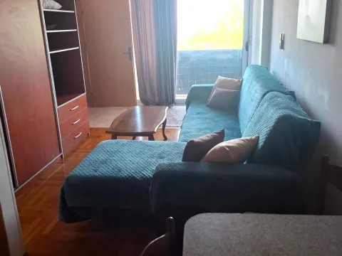 Rent, one bedroom apartment, 33m², Pržice, Kotor - image 2
