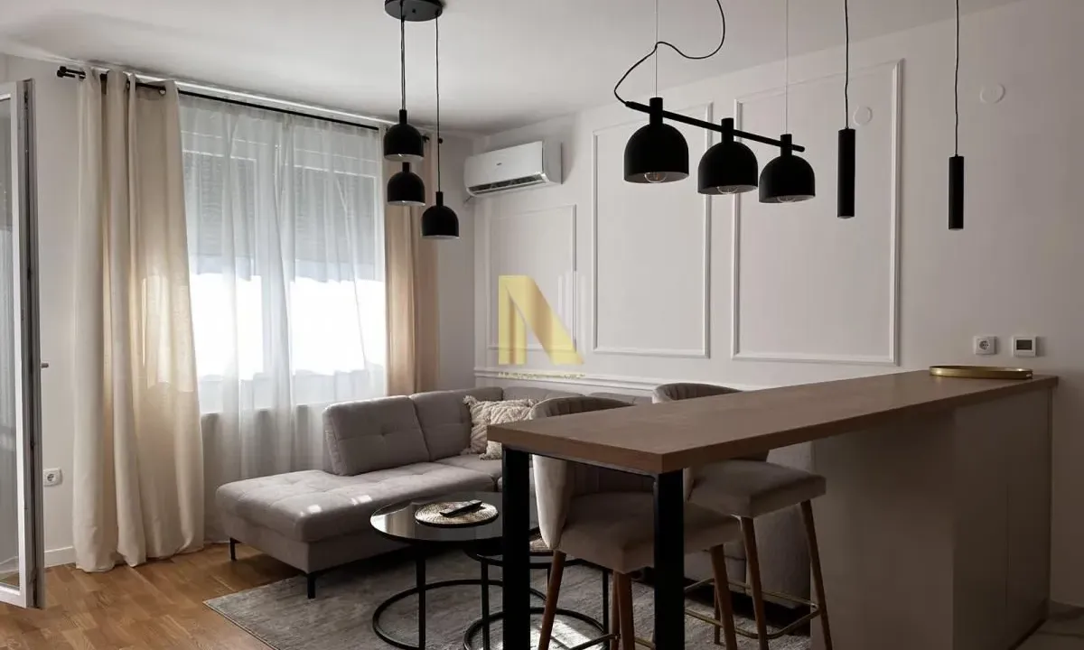 Izdavanje, dvosoban stan, 42m², Petrovaradin, Novi Sad