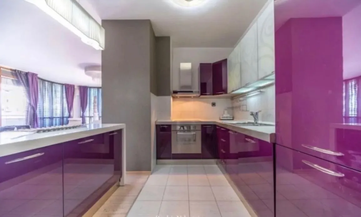 Izdavanje, trosoban stan, 140m², Preko Morače, Podgorica